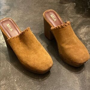 MIA Women's Tan Suede Mules